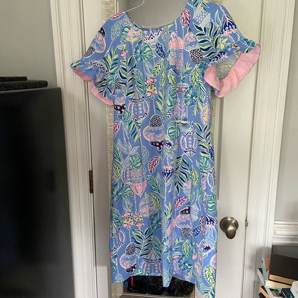 Lilly Pulitzer Light Blue Tropical Leaf & Floral Shift Dress. Size 10